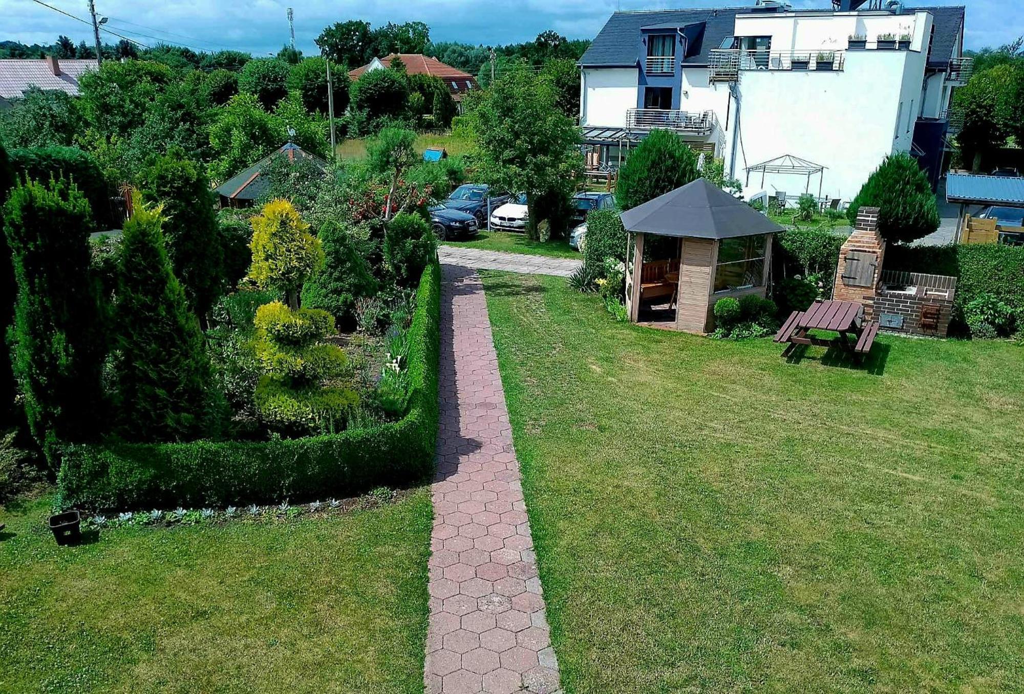 Dom Goscinny Piaf Homestay *